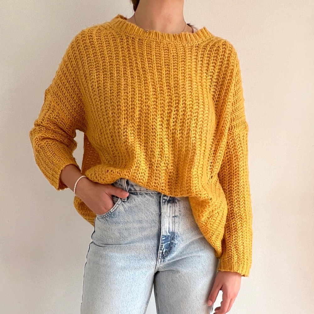 Stradivarius mustard sweater